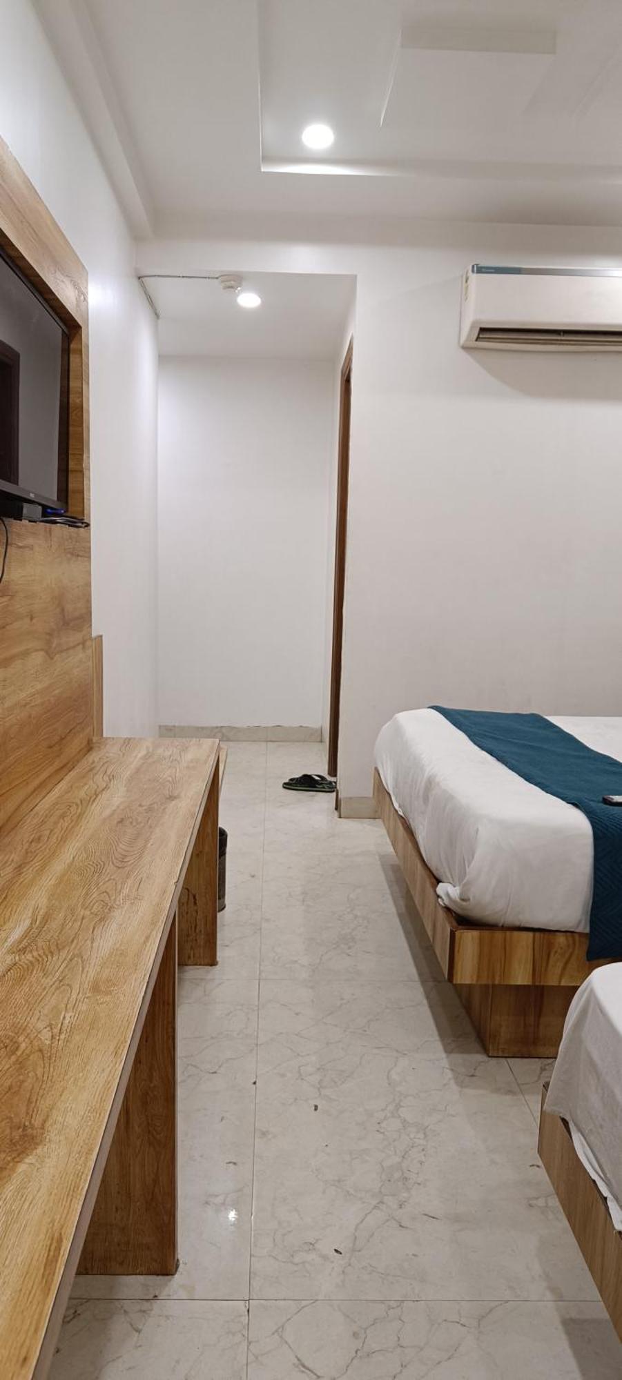 Hotel Awesome International Nueva Delhi Exterior foto