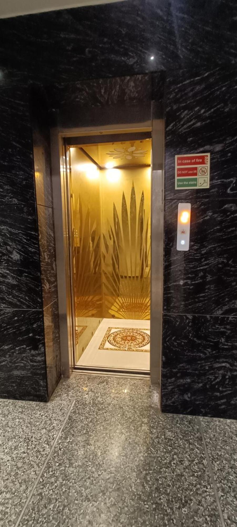 Hotel Awesome International Nueva Delhi Exterior foto